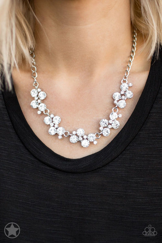 Best Seller!! Hollywood Hills Necklace with Earrings