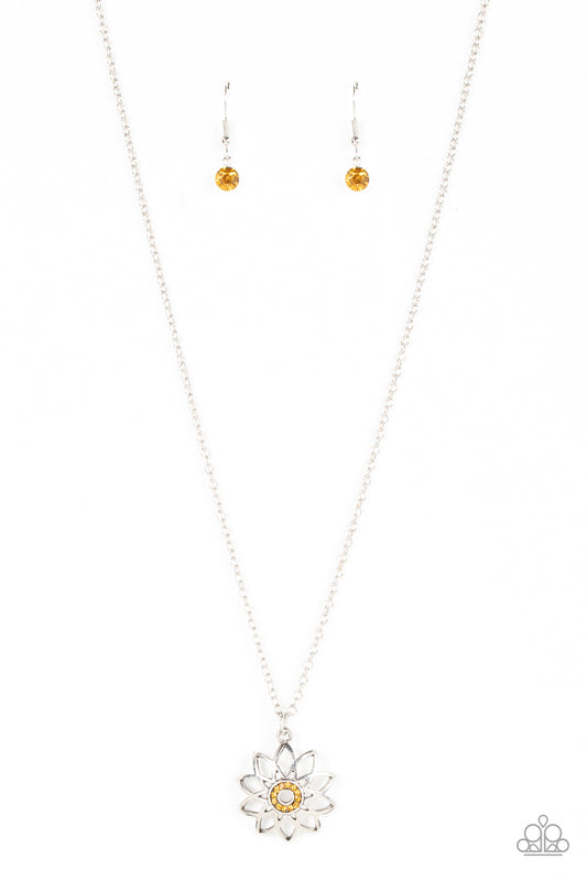 Farmstead Fairytale Paparazzi Accessories Necklace with Earrings Yellow