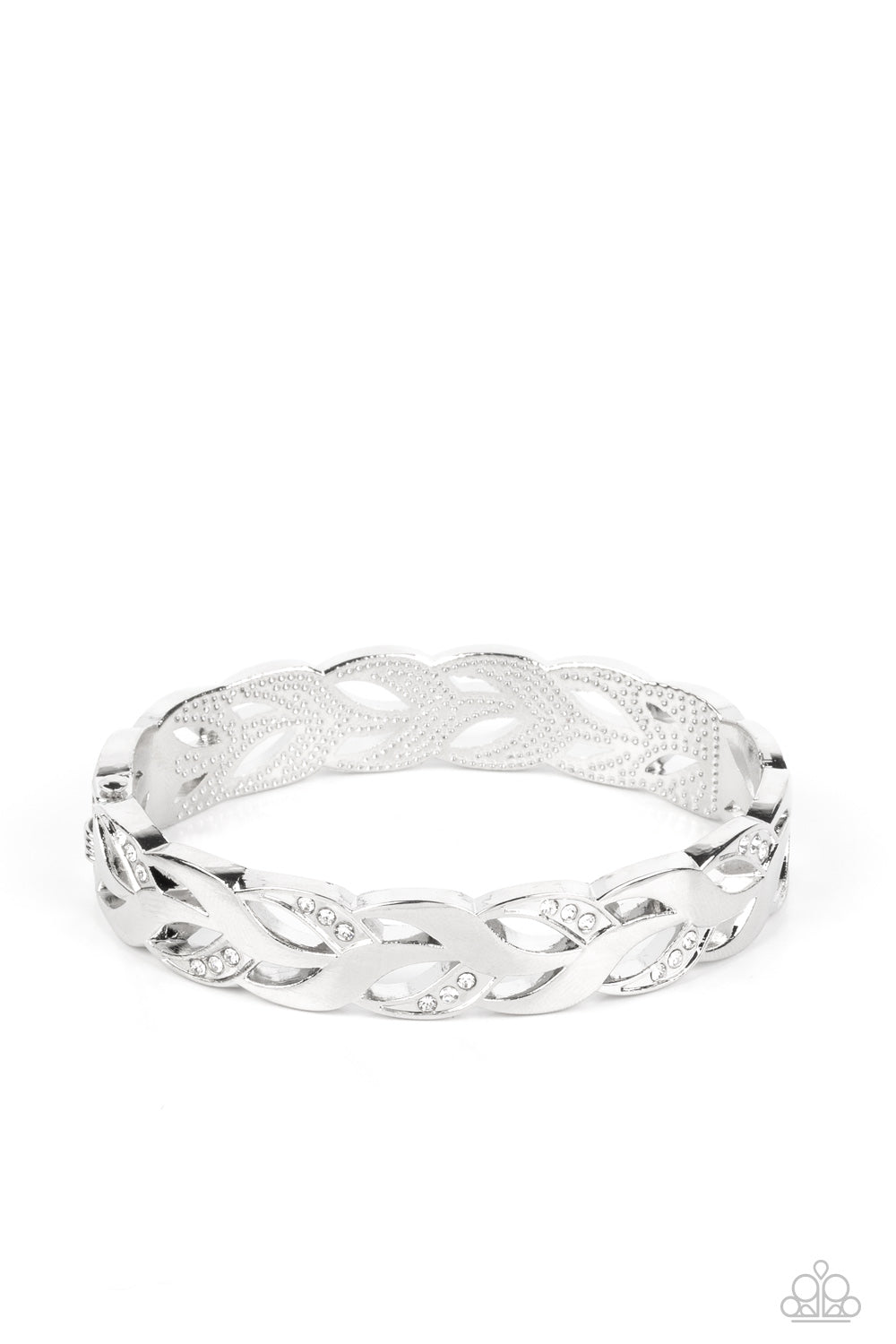 Editor-in-LEAF – White | Paparazzi Bracelet