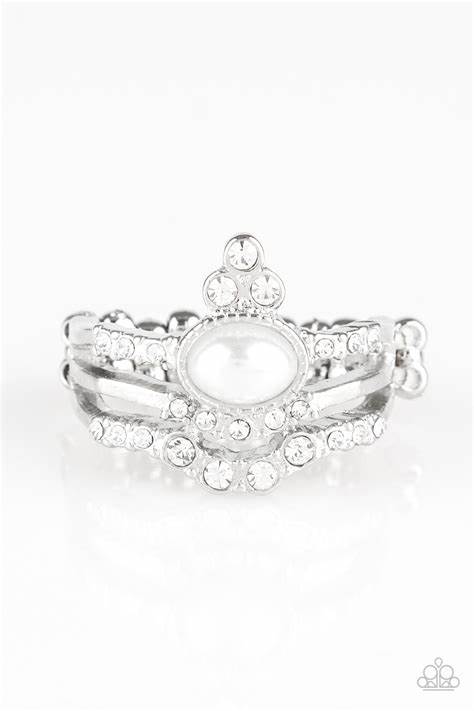 Timeless Tiaras – white | Paparazzi Ring