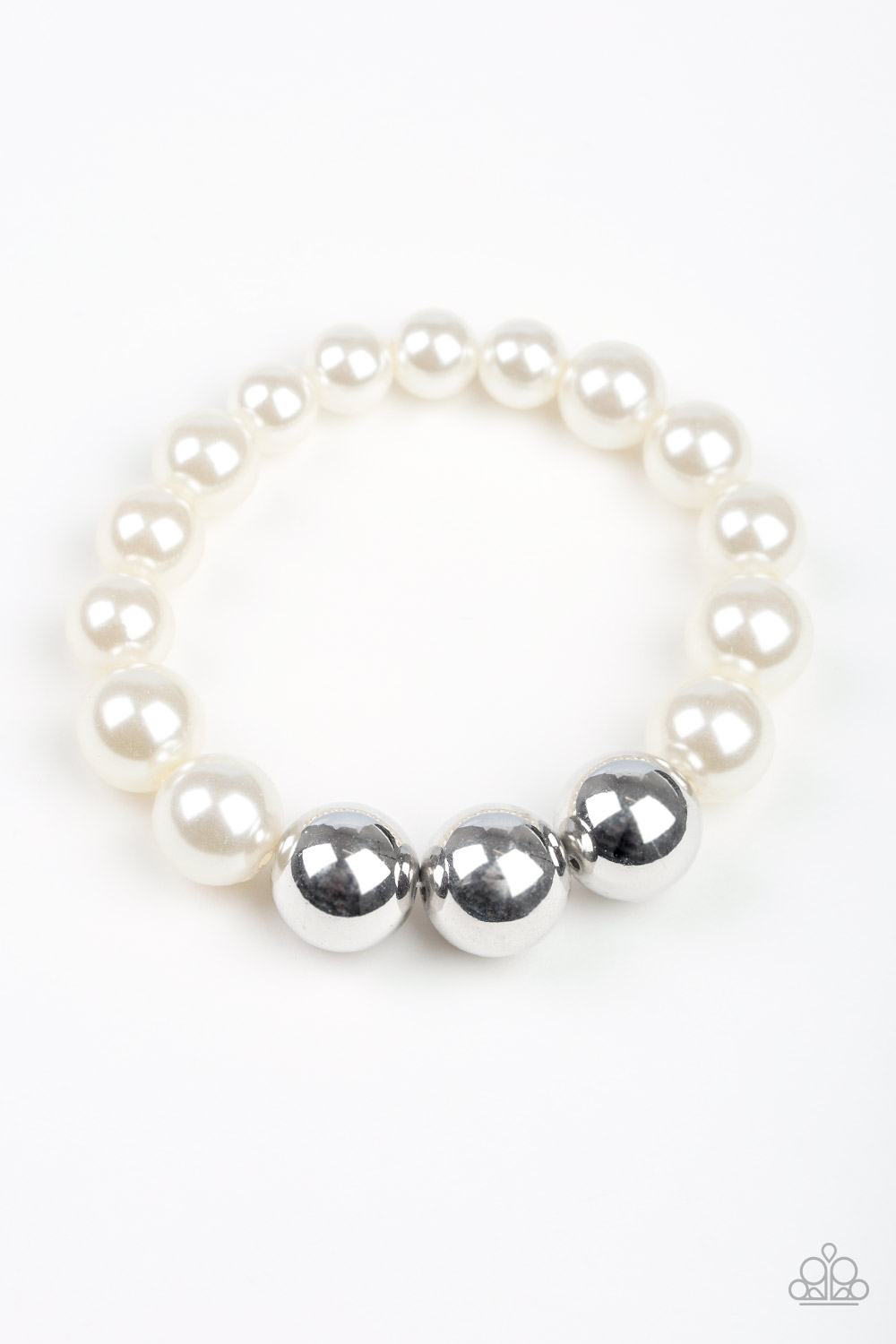 All Dressed Uptown | Paparazzi Bracelet