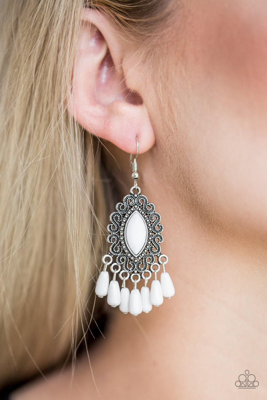 Private Villa | Paparazzi Earrings