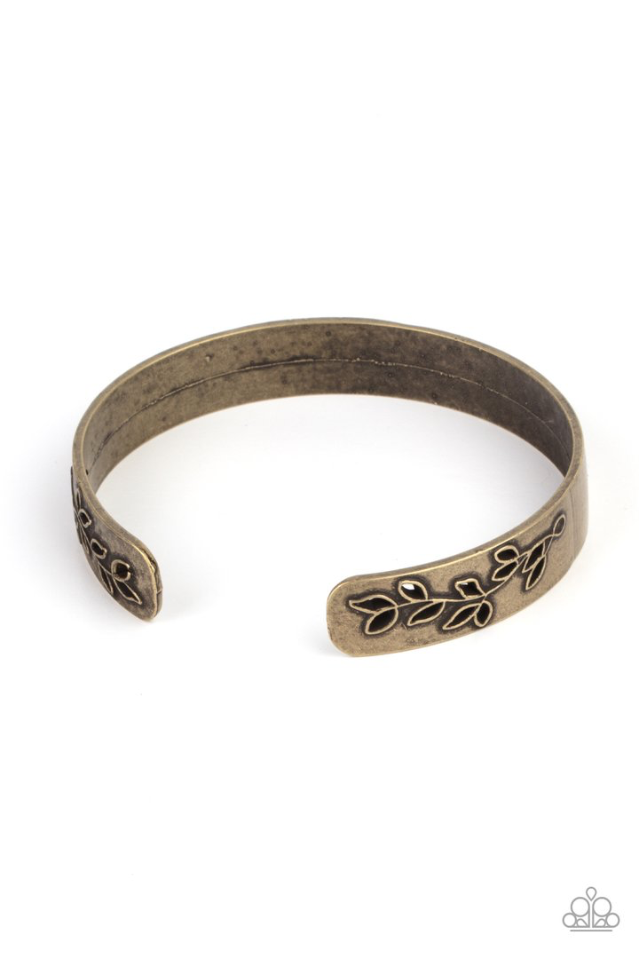 Frond Fable Cuff – Brass | Paparazzi Bracelet