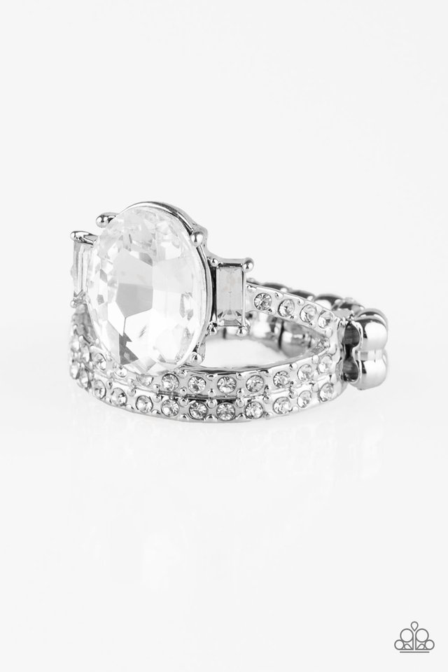 Bling Queen | Paparazzi Ring