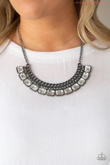 Killer Knockout | Paparazzi Necklace