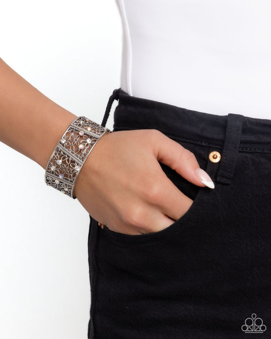 Spring Greetings – White | Paparazzi Bracelet