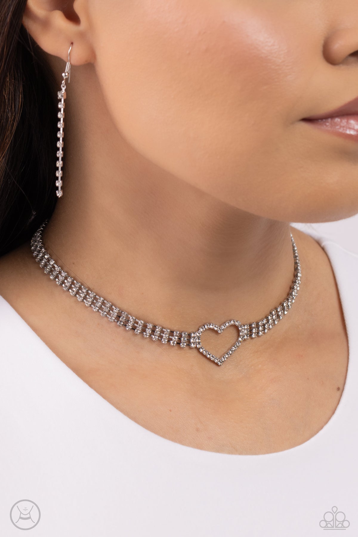 Rows of Romance Choker – White | Paparazzi Necklace