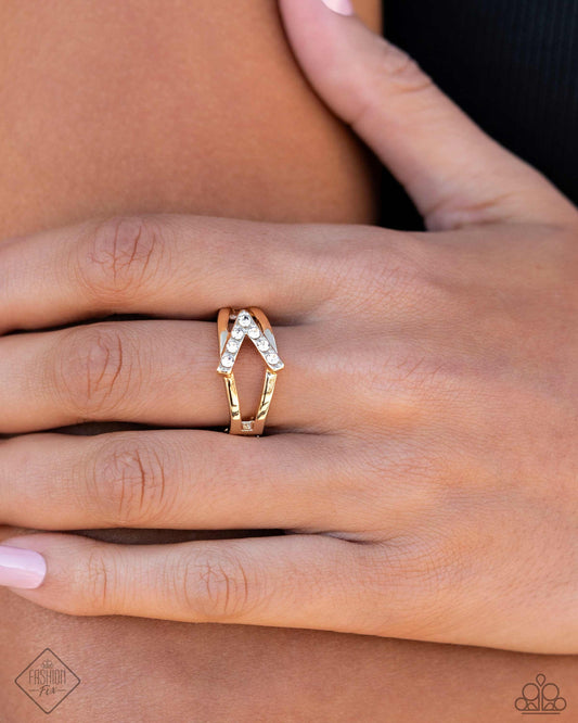 Linear Law – Gold | Paparazzi Ring