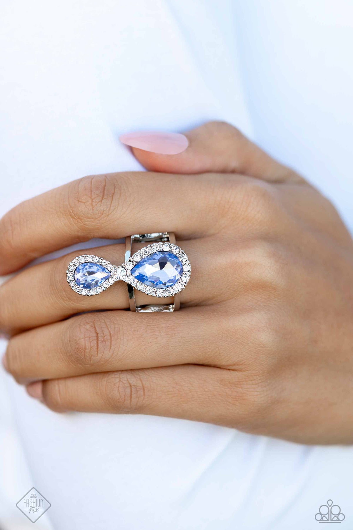 Majestic Manifestation – Blue | Paparazzi Ring