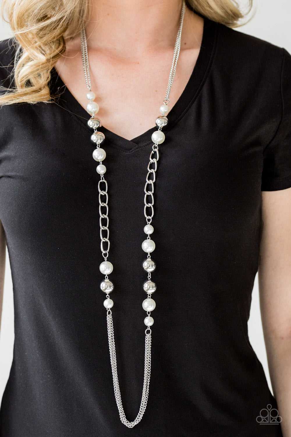Uptown Talker – White | Paparazzi Necklace