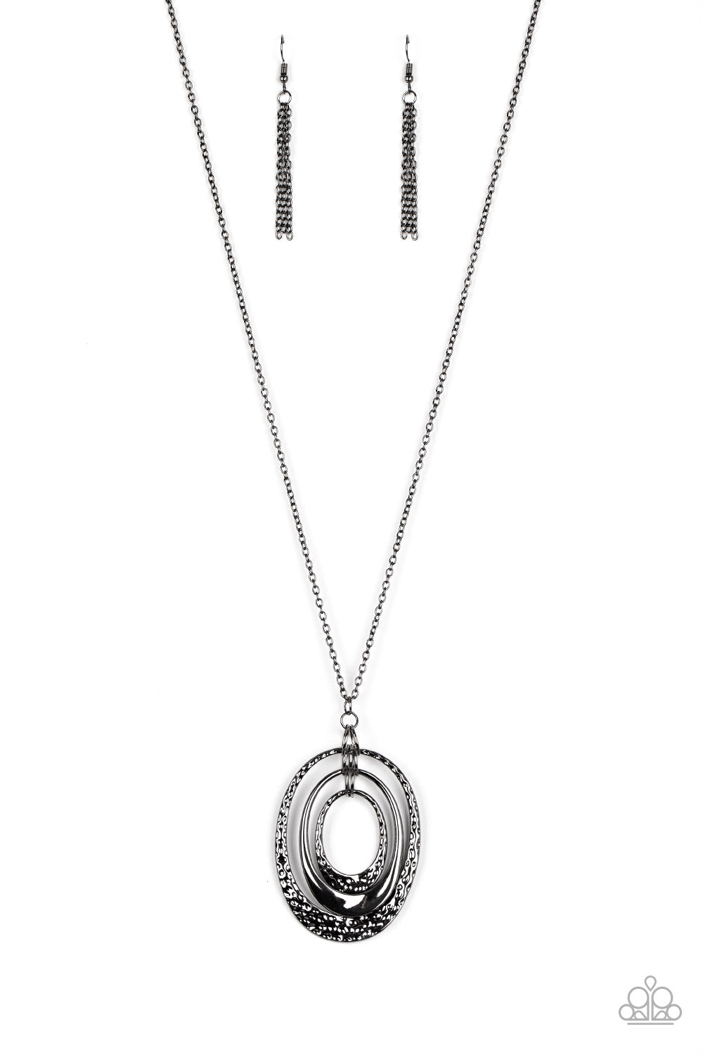Dizzying Decor – Black | Paparazzi Necklace