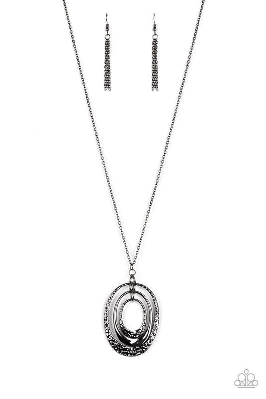 Dizzying Decor – Black | Paparazzi Necklace
