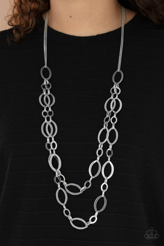 The OVAL-achiever – Silver | Paparazzi Necklace
