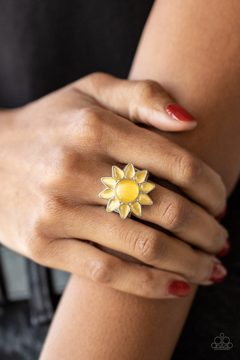 Blossoming Sunbeams – Yellow | Paparazzi Ring