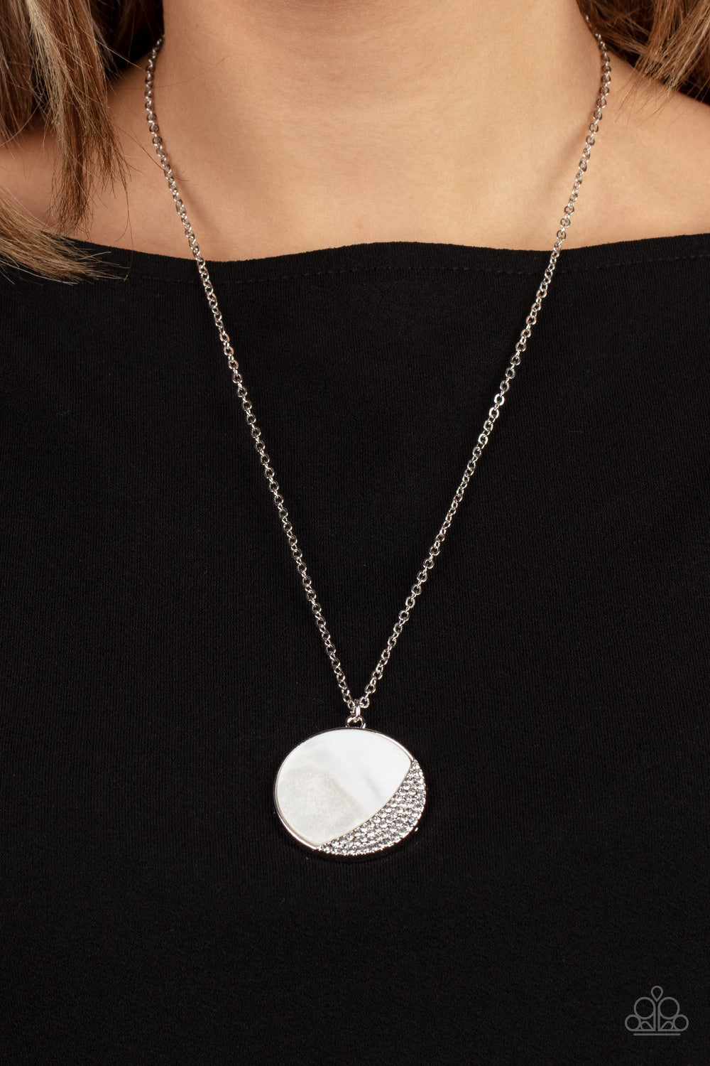 Oceanic Eclipse – White | Paparazzi Necklace