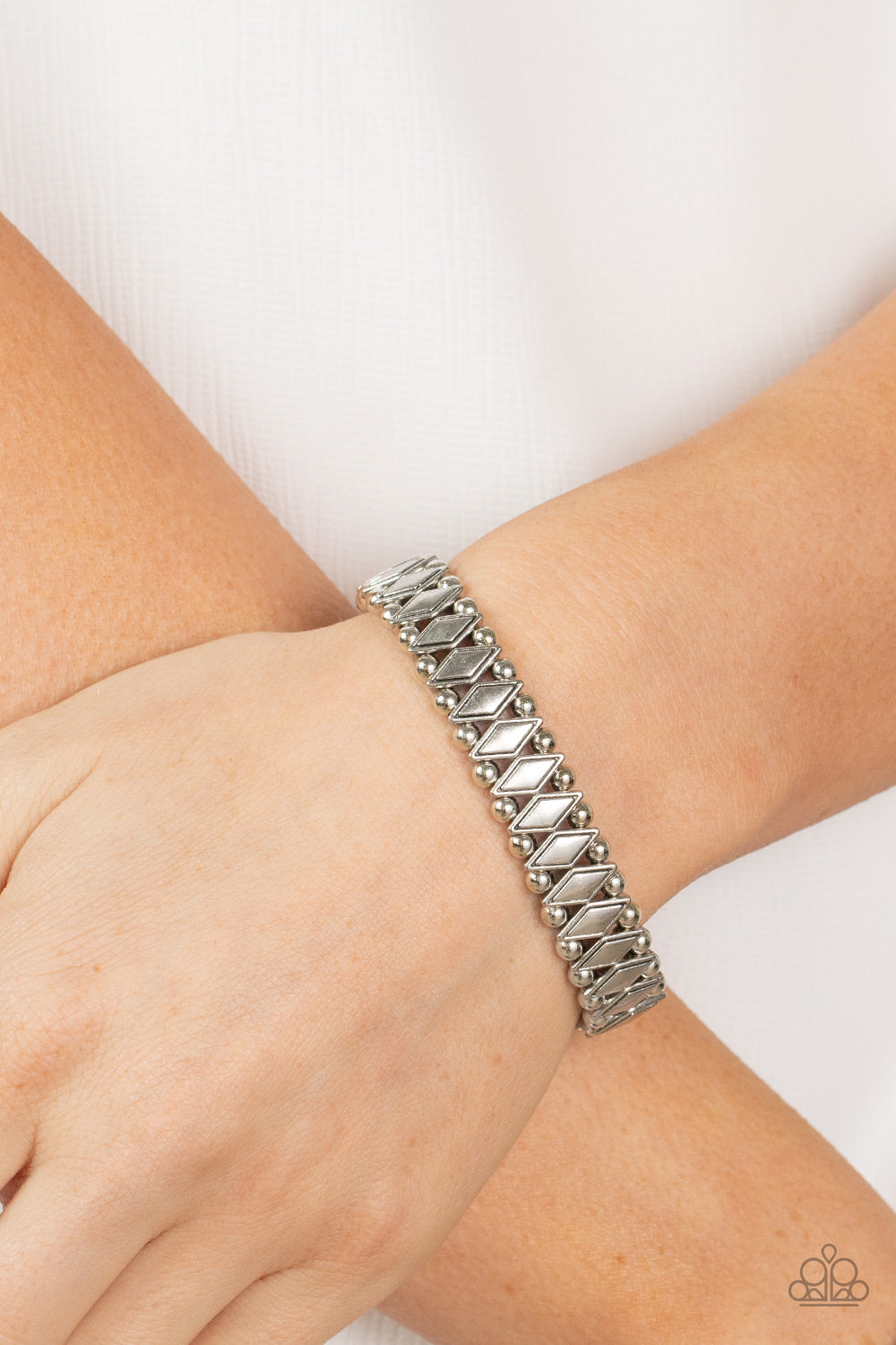 Abstract Advisory – Silver | Paparazzi Bracelet