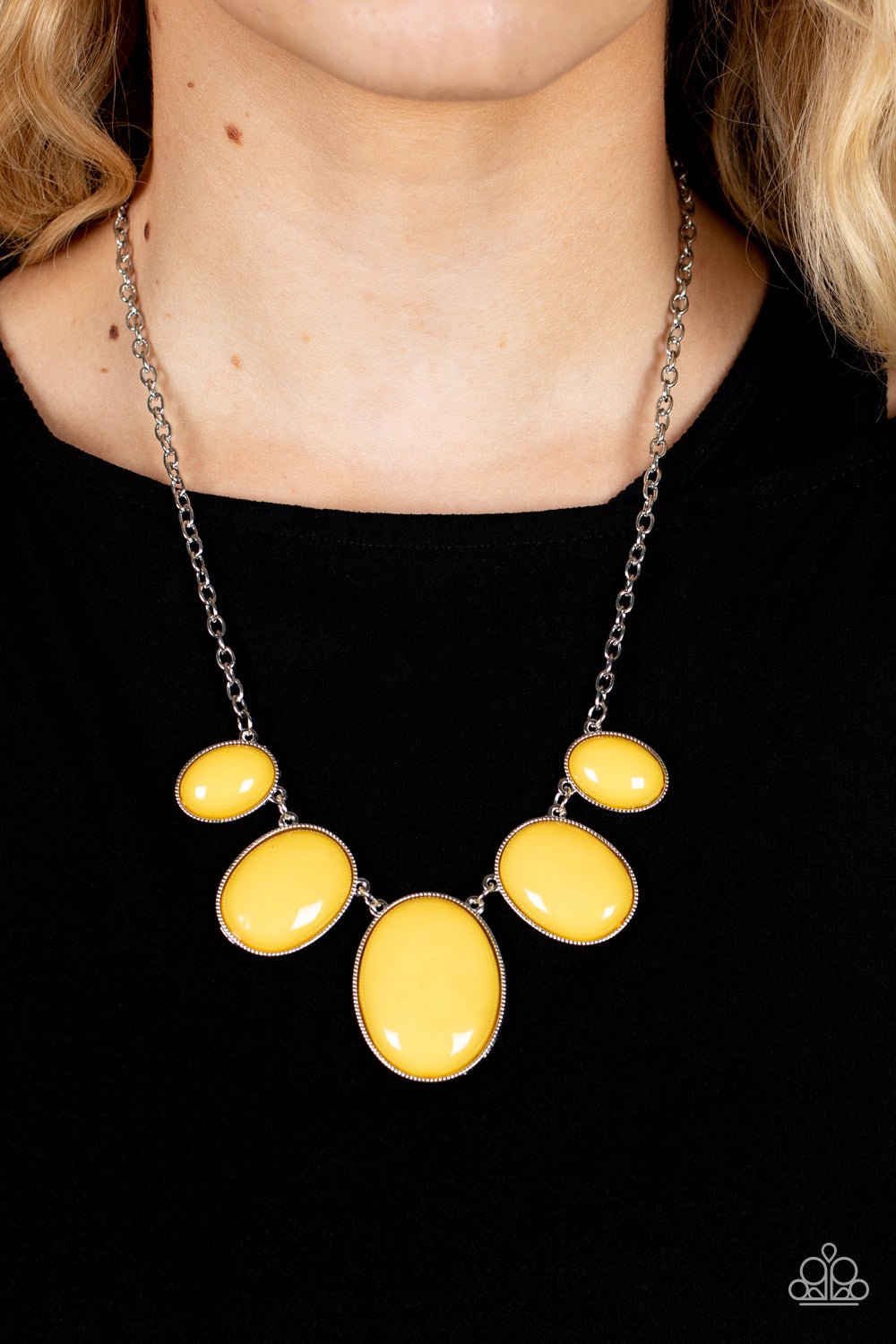 Vivacious Vanity – Yellow | Paparazzi Necklace