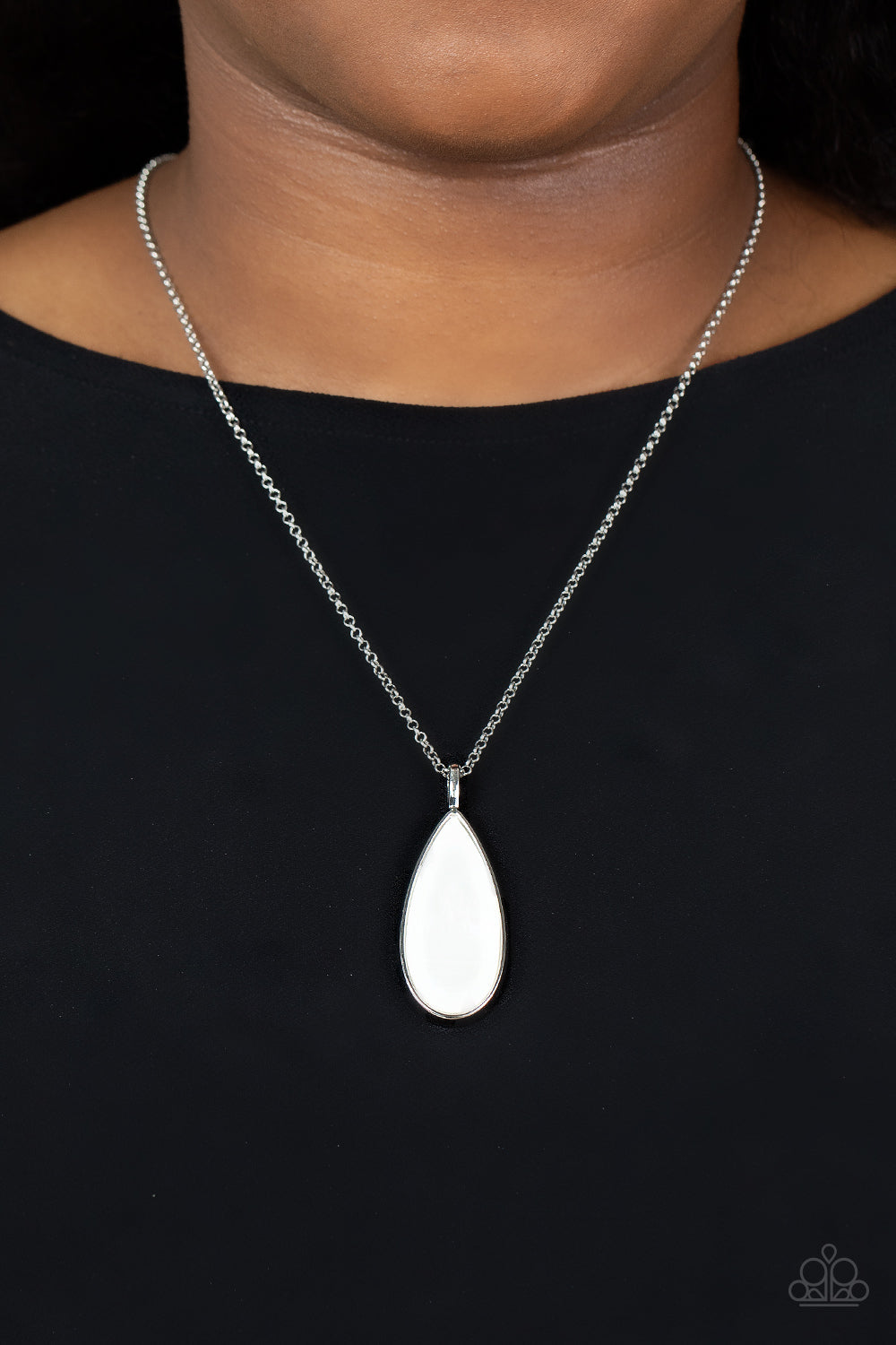 Yacht Ready – White | Paparazzi Necklace