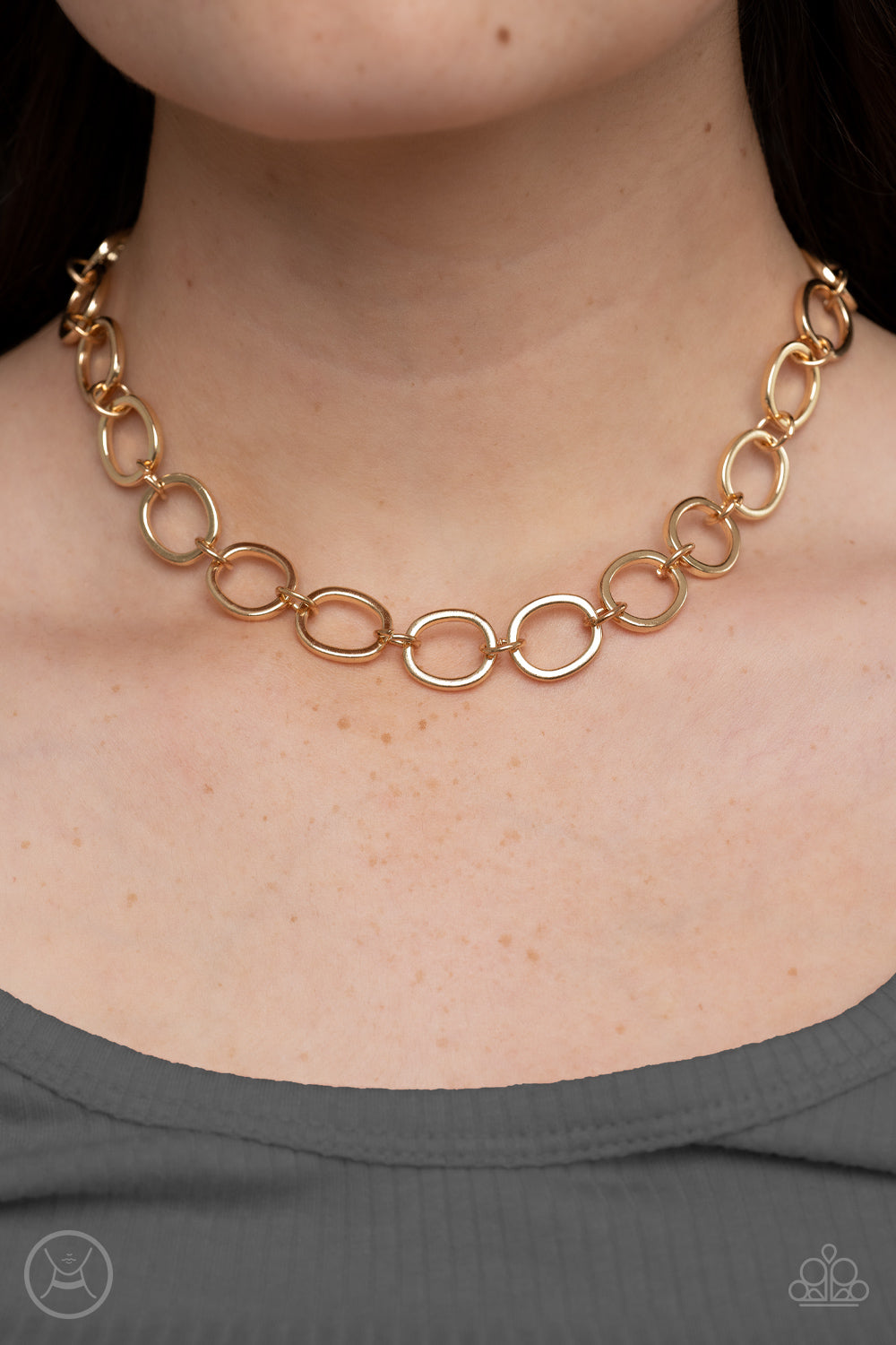 90s Nostalgia Choker – Gold | Paparazzi Necklace