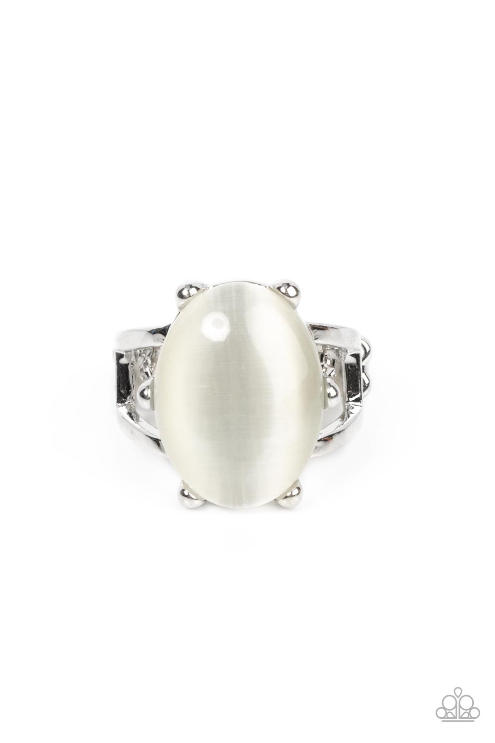 Enchantingly Everglades – White | Paparazzi Ring