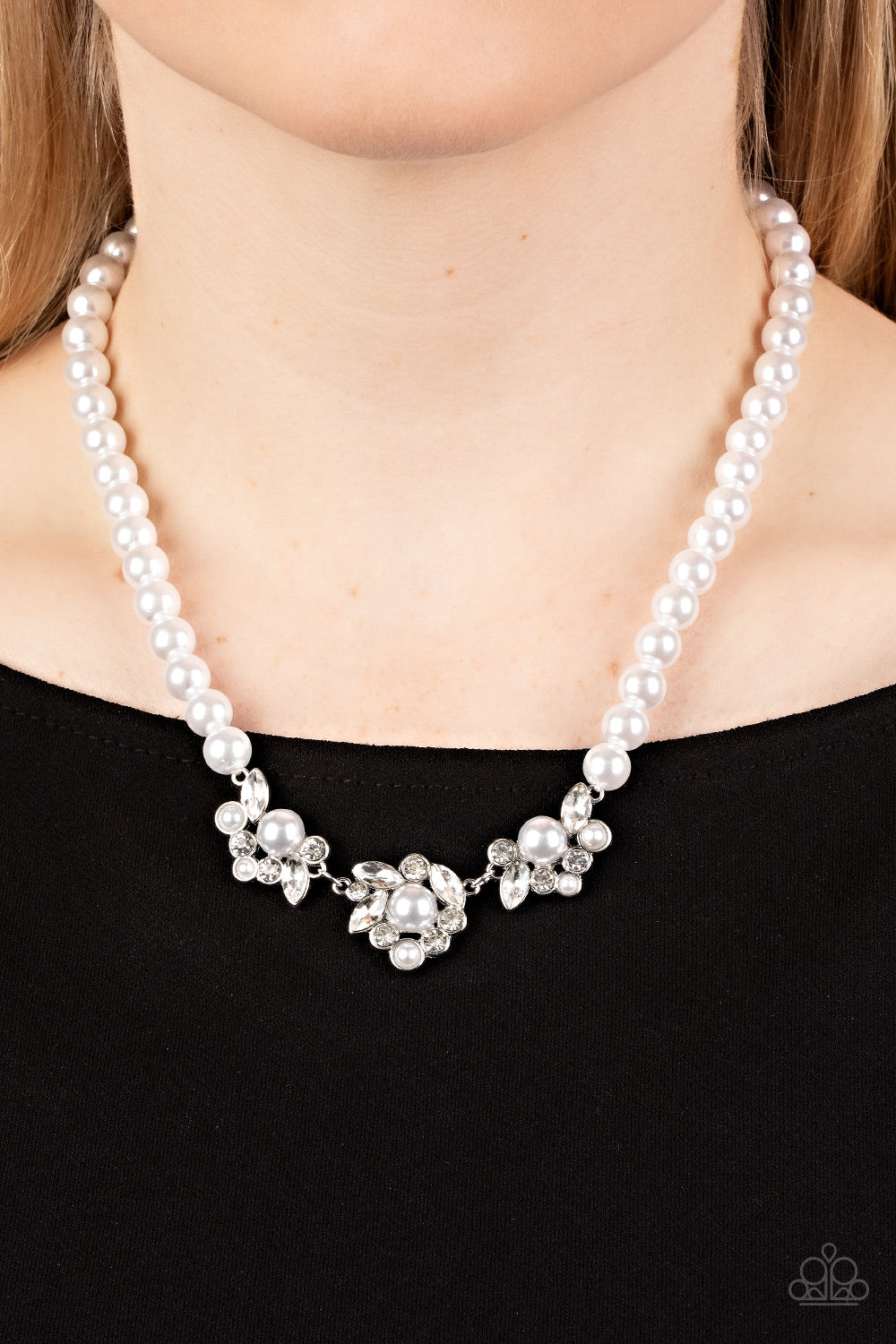 Royal Renditions – White | Paparazzi Necklace