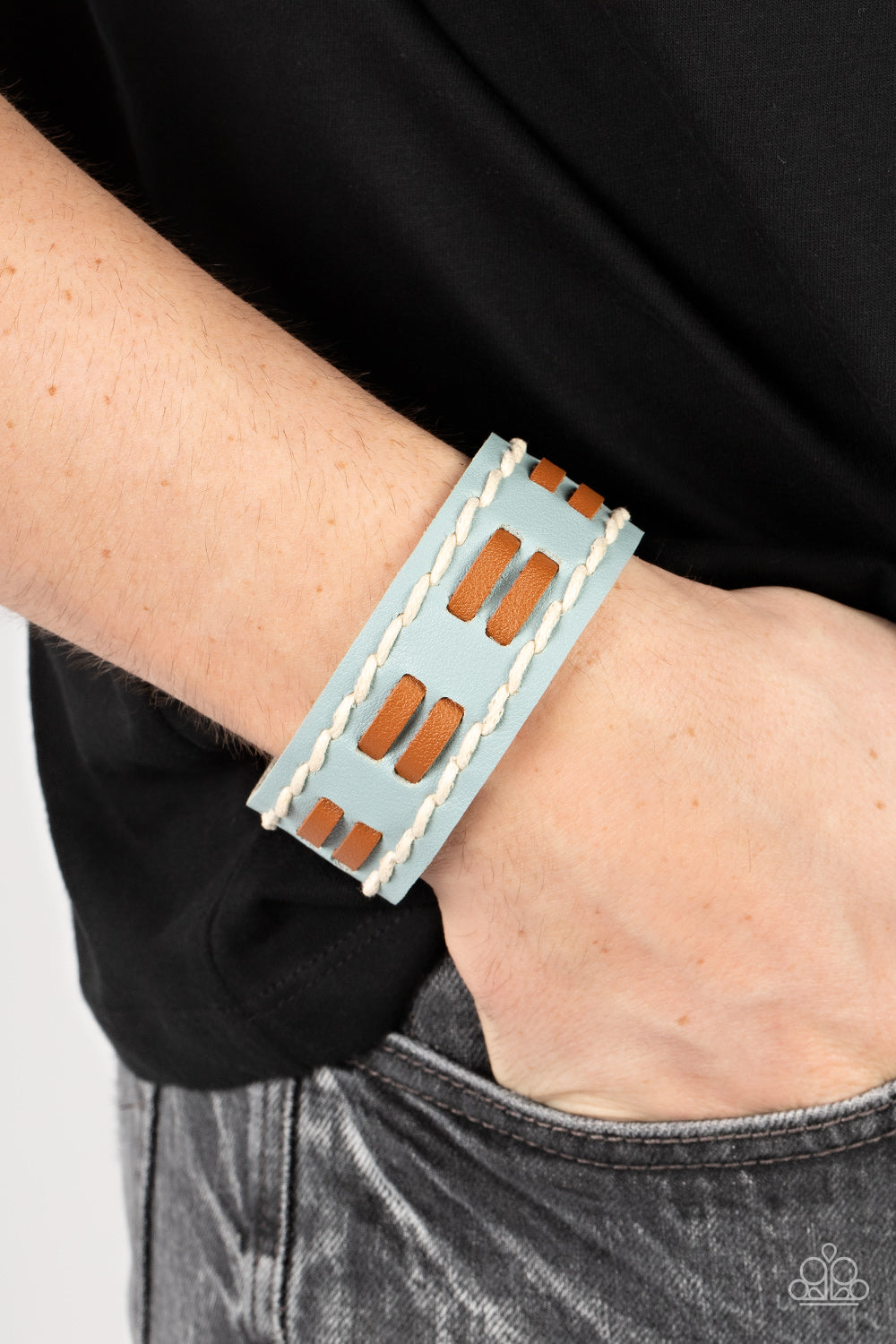 In the FRONTIER Running – Blue | Paparazzi Bracelet