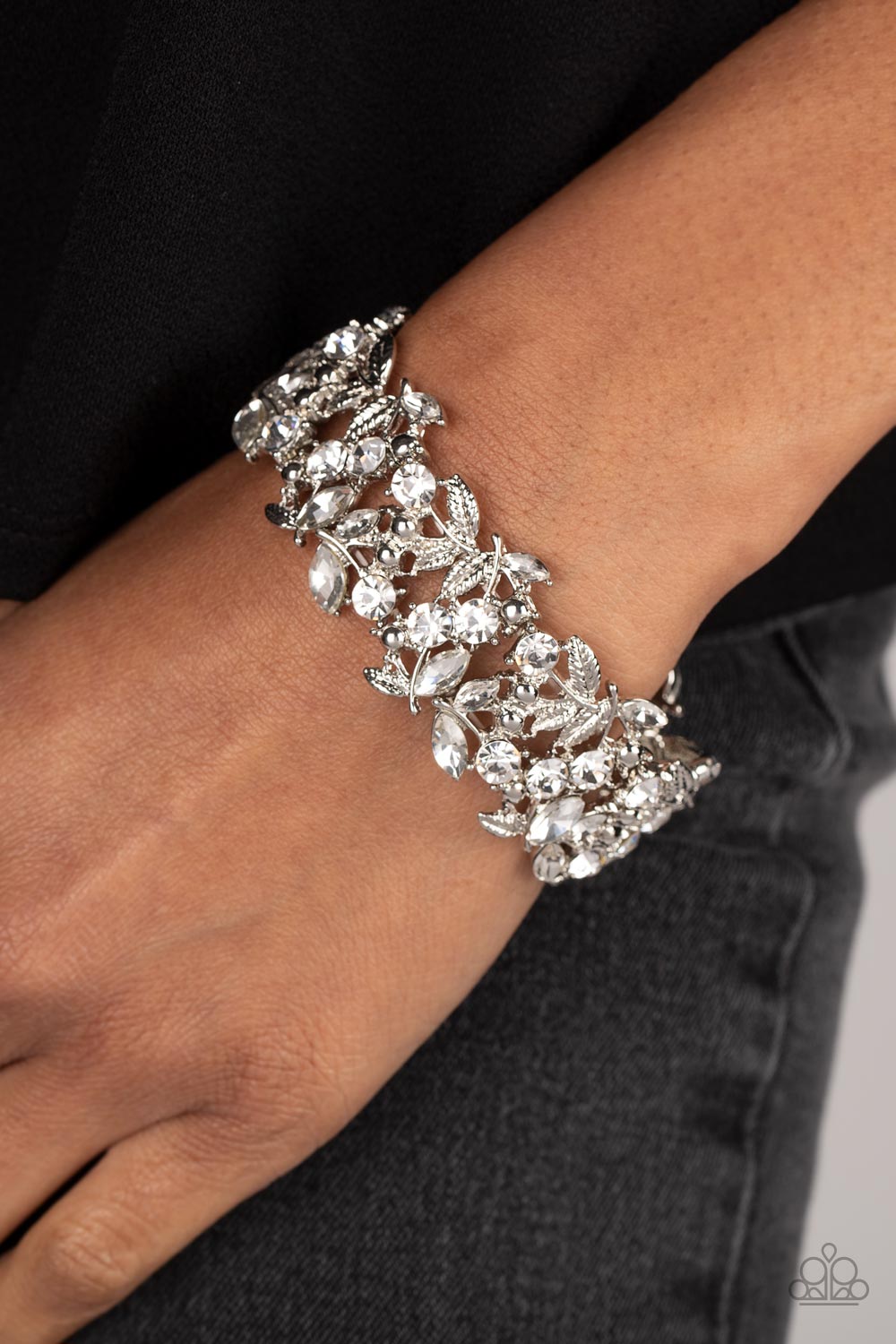 Feathered Finesse – White | Paparazzi Bracelet