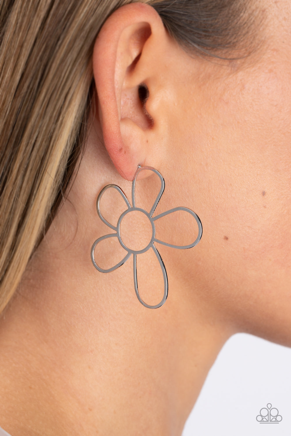 Rustic Rarity – Silver | Paparazzi Earrings