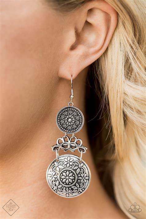 Garden Adventure | Paparazzi Earrings
