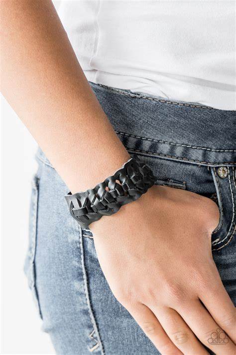 Rustle Up – Black | Paparazzi Bracelet