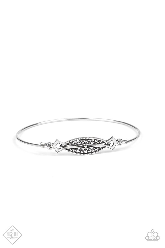 Exquisitely Empress – Silver | Paparazzi Bracelet