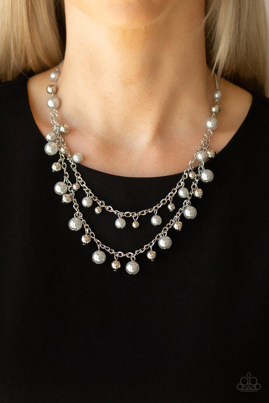 Fantastic Flair | Paparazzi Necklace