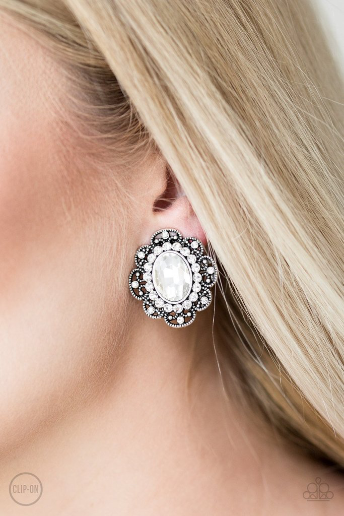 Dine and Draper | Paparazzi Clip-On Earrings