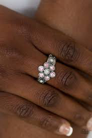 Garland Glamour | Paparazzi Ring