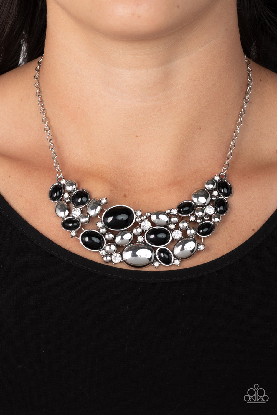 Contemporary Calamity | Paparazzi Necklace