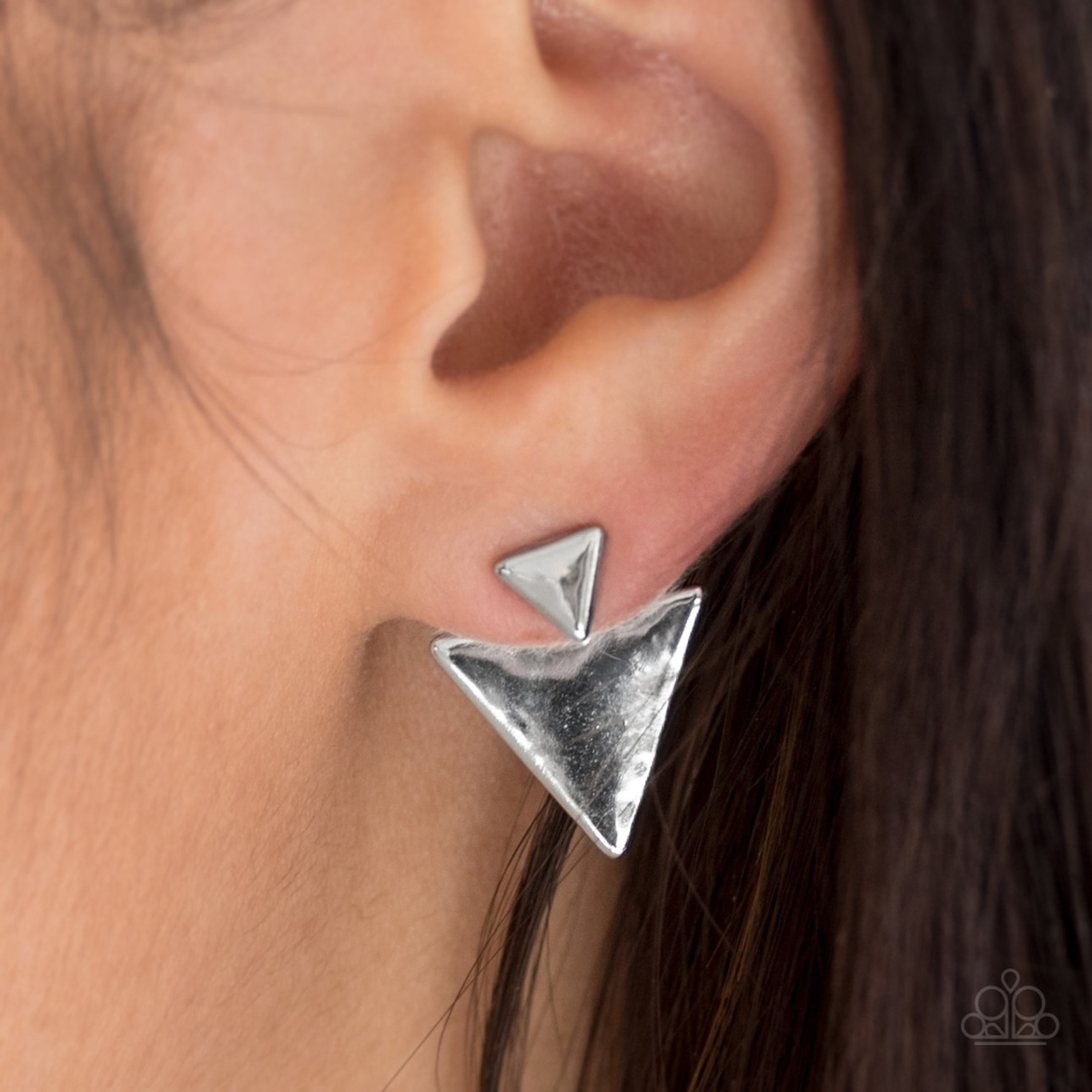 Get into the Spear-It – Silver | Paparazzi Earrings