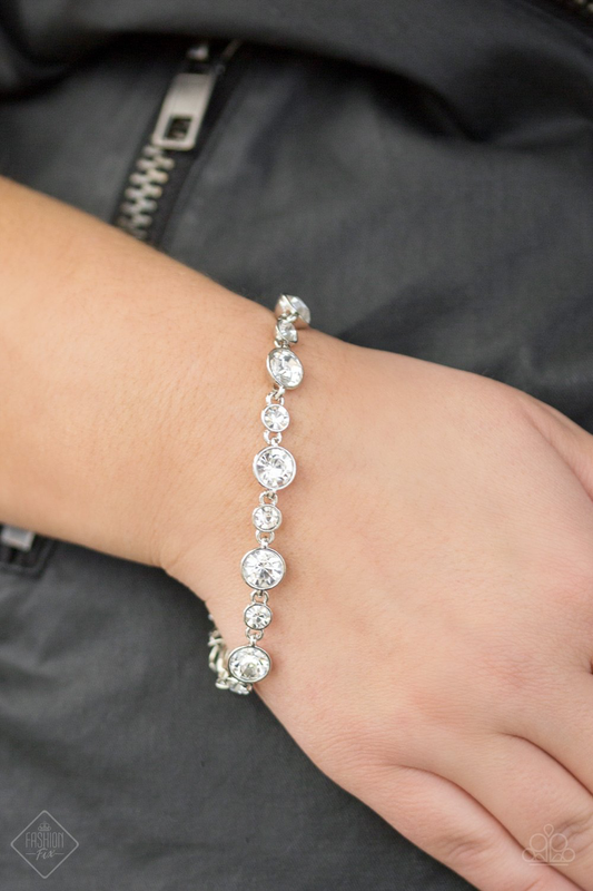 Star Struck Sparkle – Silver | Paparazzi Bracelet