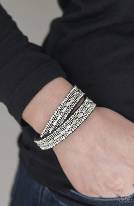 Shimmer and Sass – Blue | Paparazzi Bracelet