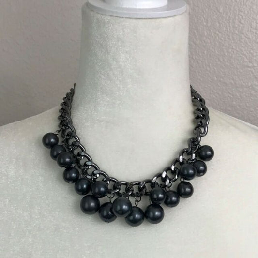 Get off My Runway – Black | Paparazzi Necklace